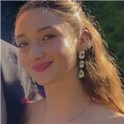 English tutor that can help you with all your questions.